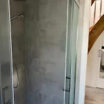 Pol Domu Nad Jeziorami *